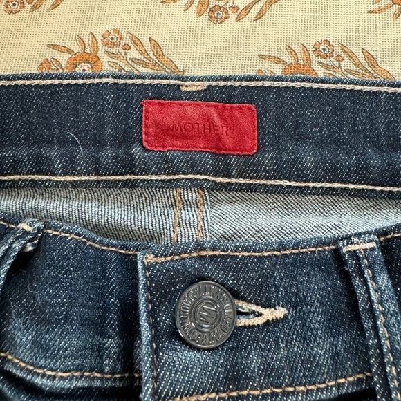 Mother denim Jean with red detail down side of jeans. Size 24. - Picture 3 of 4
